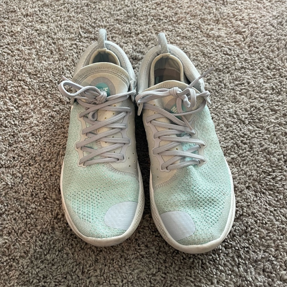 Nike Joyrides women’s size 10
